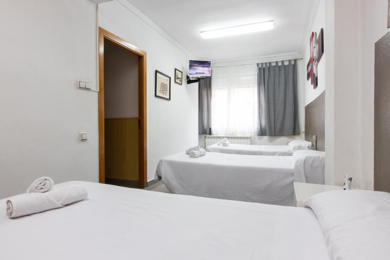 Canovellas Pension Galicia מראה חיצוני תמונה
